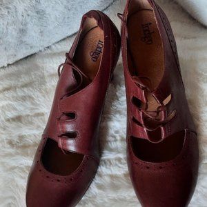 Indigo by Clark Leather Tie-Up Oxford Pumps  Maroon 9.5